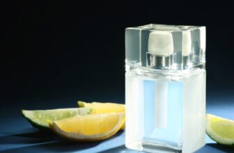 What Are the Best Products for Achieving a Clean, Fresh-Scented Look?